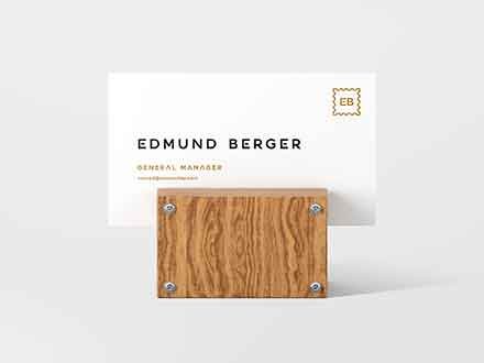 free-business-card-with-wooden-support-mockup-(psd)